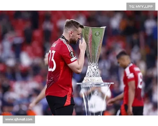 曼联进攻爆发,击溃对手 曼联进攻爆发,击溃对手