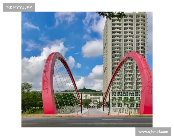 深圳网红桥面“锋利”致人受伤,设计方回应:为了防滑,网友质疑设计是否合理 深圳网红桥面“锋利”致人受伤,设计方回应:为了防滑,网友质疑设计是否合理