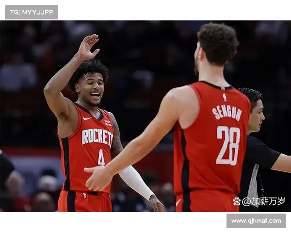 阿隆-霍勒迪与火箭签署续约协议：探讨双年特例如何影响球队未来