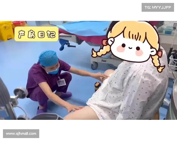 产妇分娩过程中突发“生理需求”，男医生现场冷静应对，揭秘产房里的那些“常态”