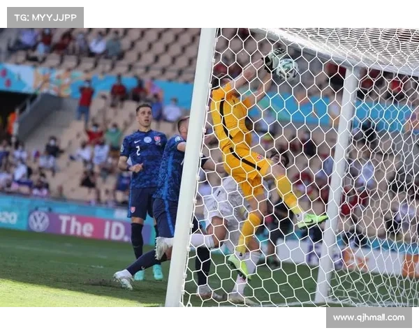 历史性瞬间:欧洲杯,红牌+点球+乌龙三重奏成就首次三赢局(欧洲杯乌龙球规则) 历史性瞬间:欧洲杯,红牌+点球+乌龙三重奏成就首次三赢局(欧洲杯乌龙球规则)